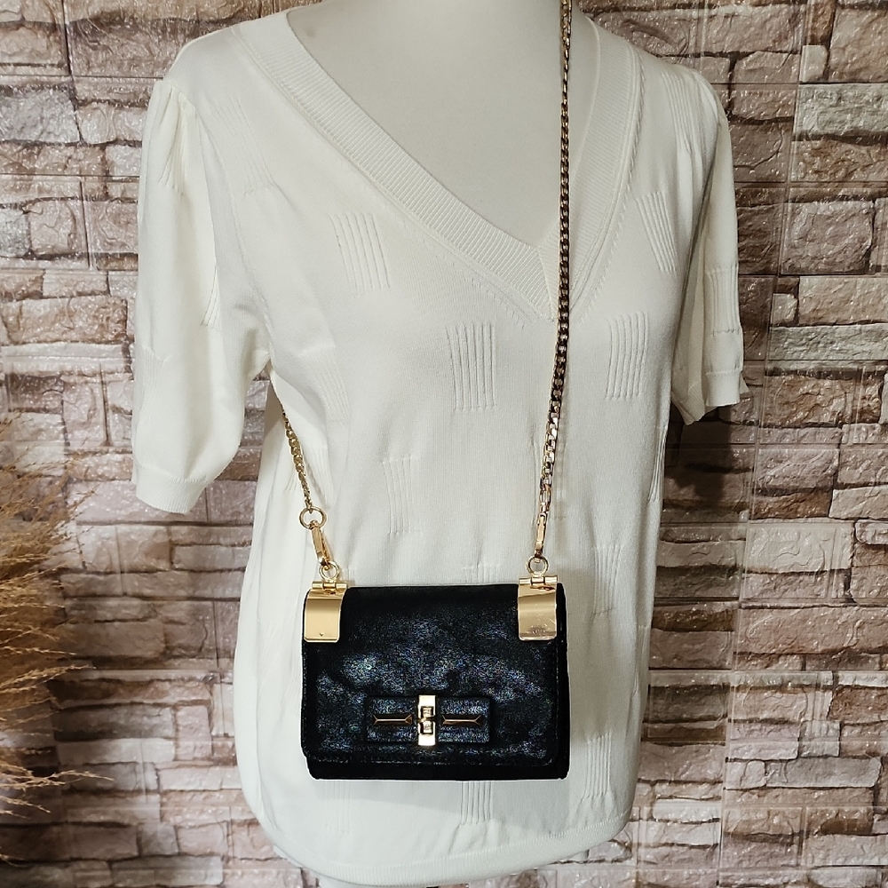 Urban Expression Elegant Black Crossbody Bag